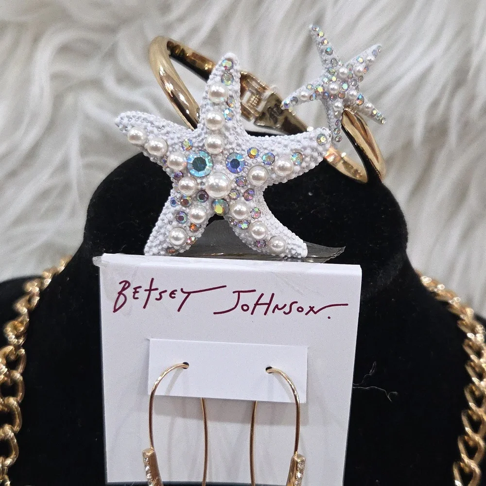 Betsey Johnson Cruise Control Clam Sea Turtle Pearl Earring + Necklace Bracelet